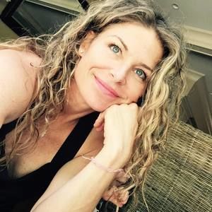 Meet your Posher, Carina